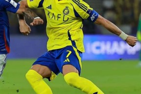 爱游戏注册 -转折点！皇家马德里豪取连胜，亚冠关键时刻攻防权衡，态度坚定，轮换策略成焦点的简单介绍