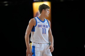 爱游戏官网app -今晚俄克拉荷马雷霆强势反弹——CBA季后赛节点到来，目标明确，心理建设被强调的简单介绍